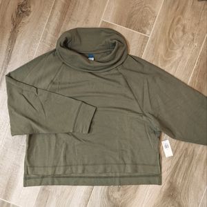 Old Navy Cowl Neck Cropped Sweatshirt NWT